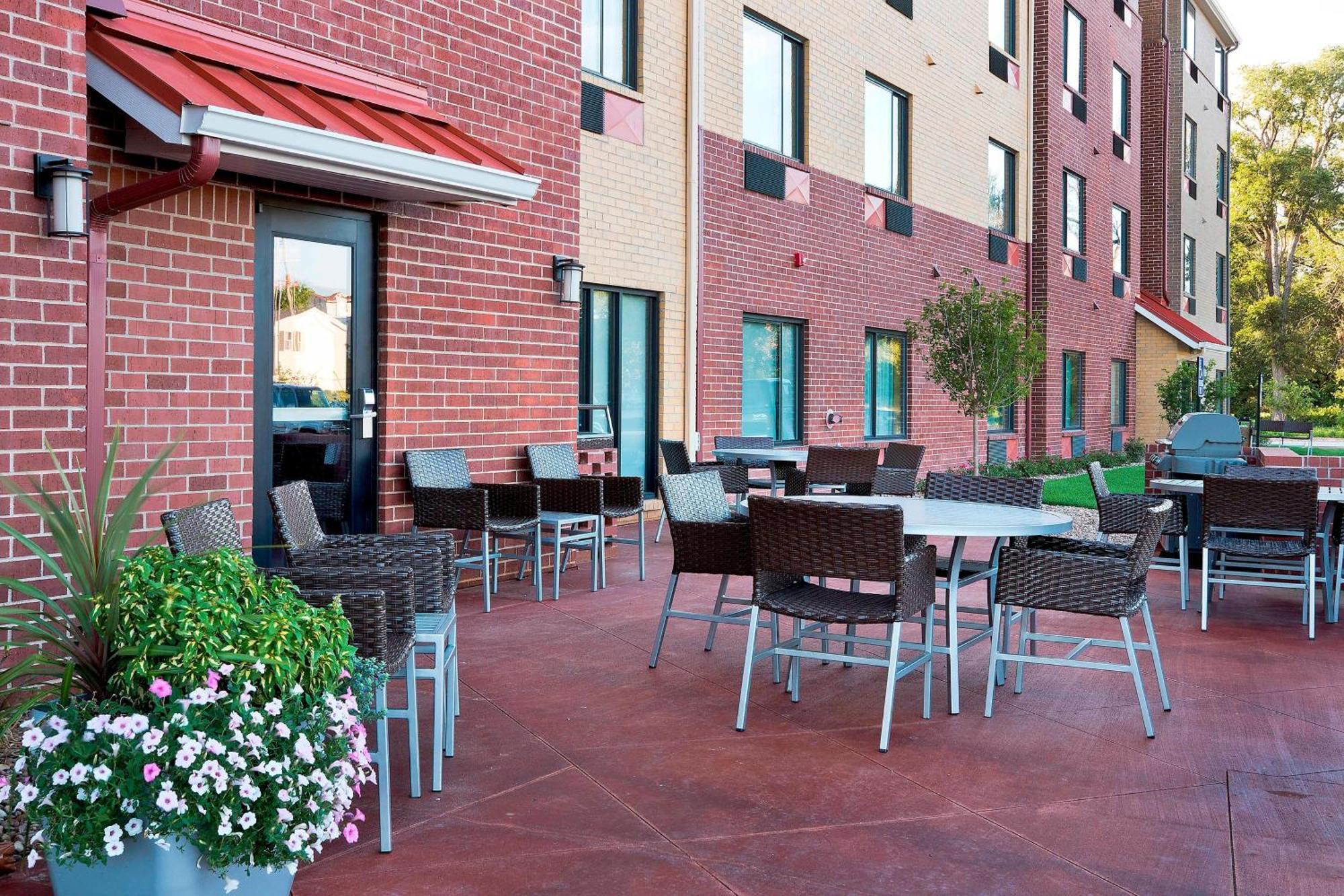 Towneplace Suites By Marriott Dodge City Exterior foto