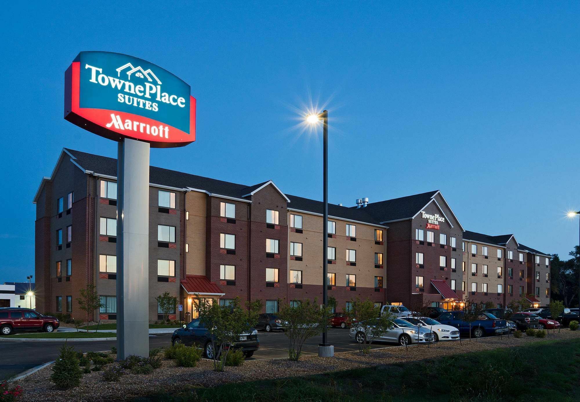 Towneplace Suites By Marriott Dodge City Exterior foto